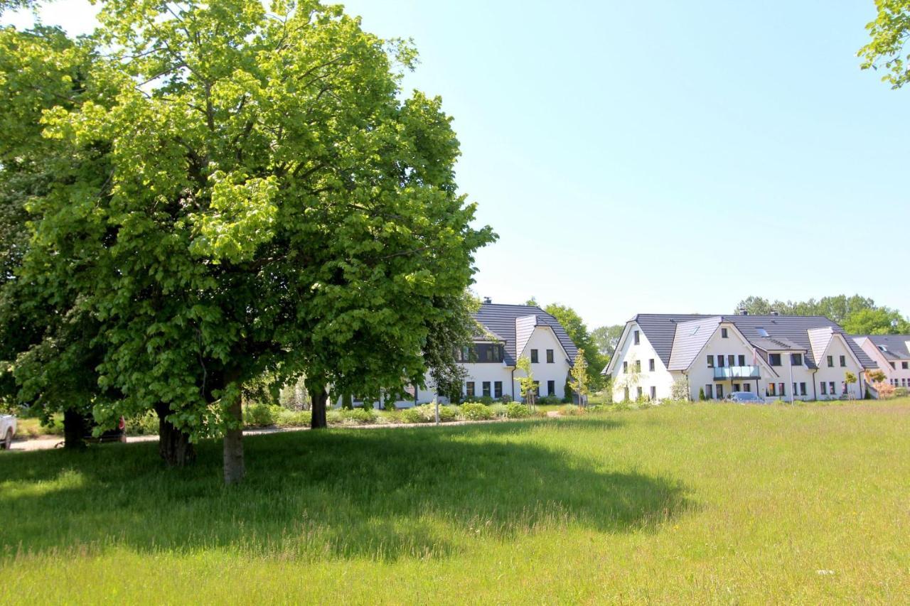 Strandresort Rex Rugia Haus 28 - FeWo 03, inklusive Sauna und Schwimmbadnutzung im AHOI Sellin Lobbe Exterior foto